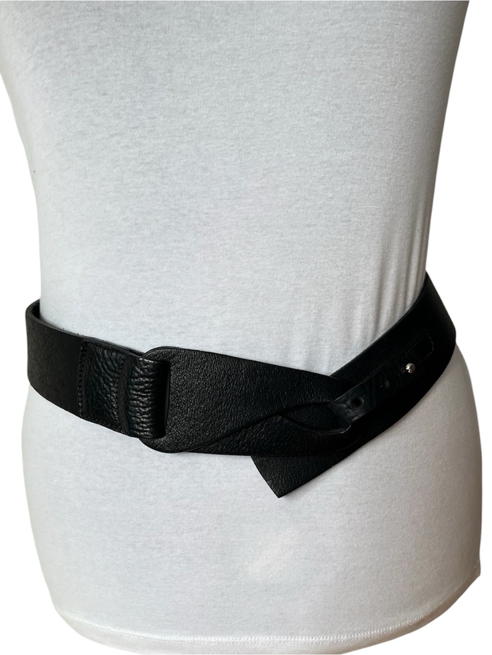 Brave leather statement belt size 32